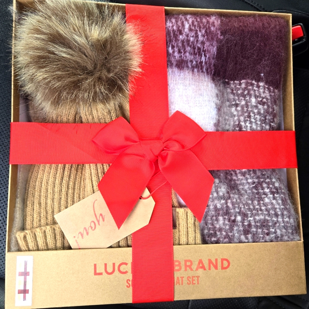 Lucky Brand Women's 2-Piece Hat and Scarf Set